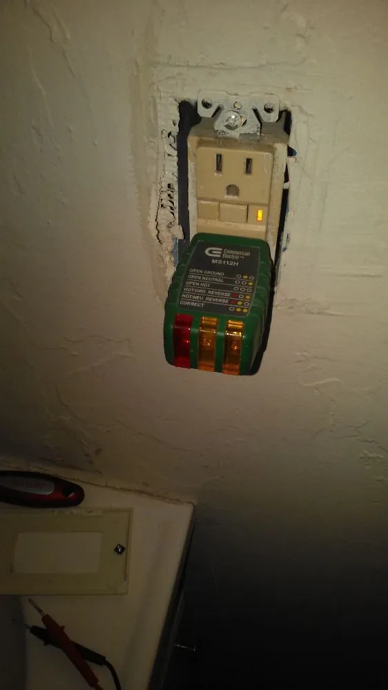 Slide of Bernal Handyman