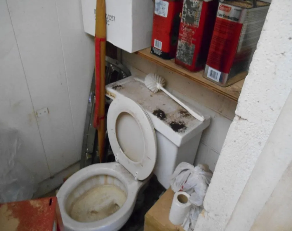 Slide of Best Builders