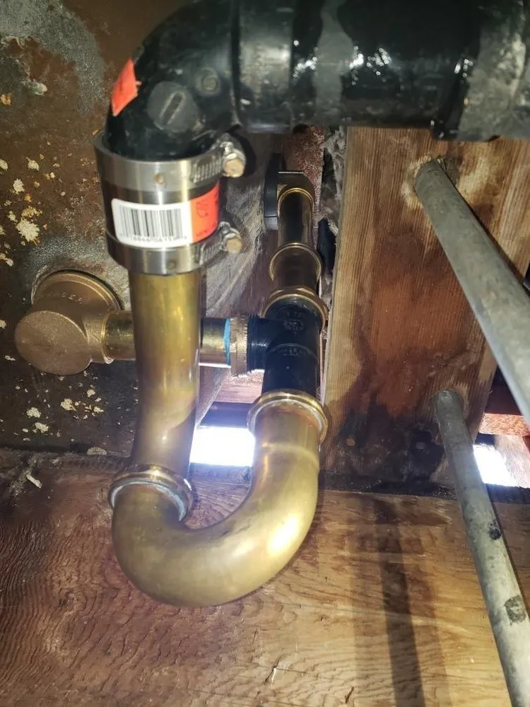 Professional plumbing repair for homes in Long Beach, CA by Best City Rooter