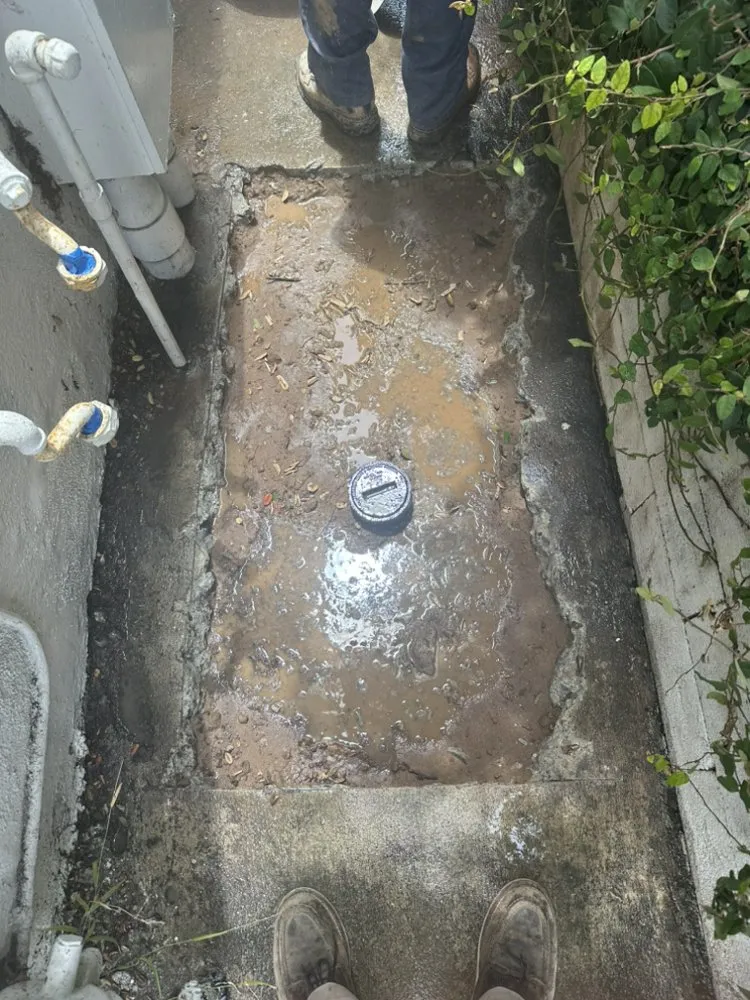 Emergency water heater service for homes in Manhattan Beach, CA by Best Way Plumbing