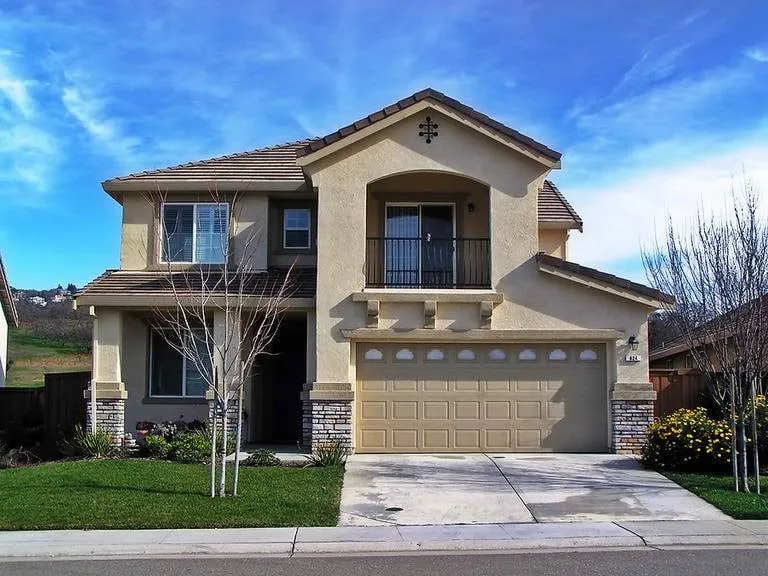 Slide of Bic's Handyman Service