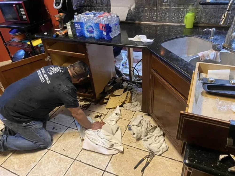 Slide of Big D Services