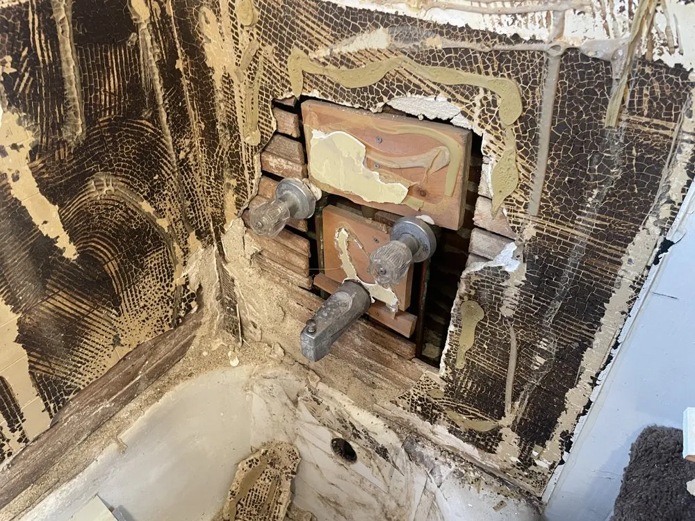 Slide of Big Mo’s Home Improvements