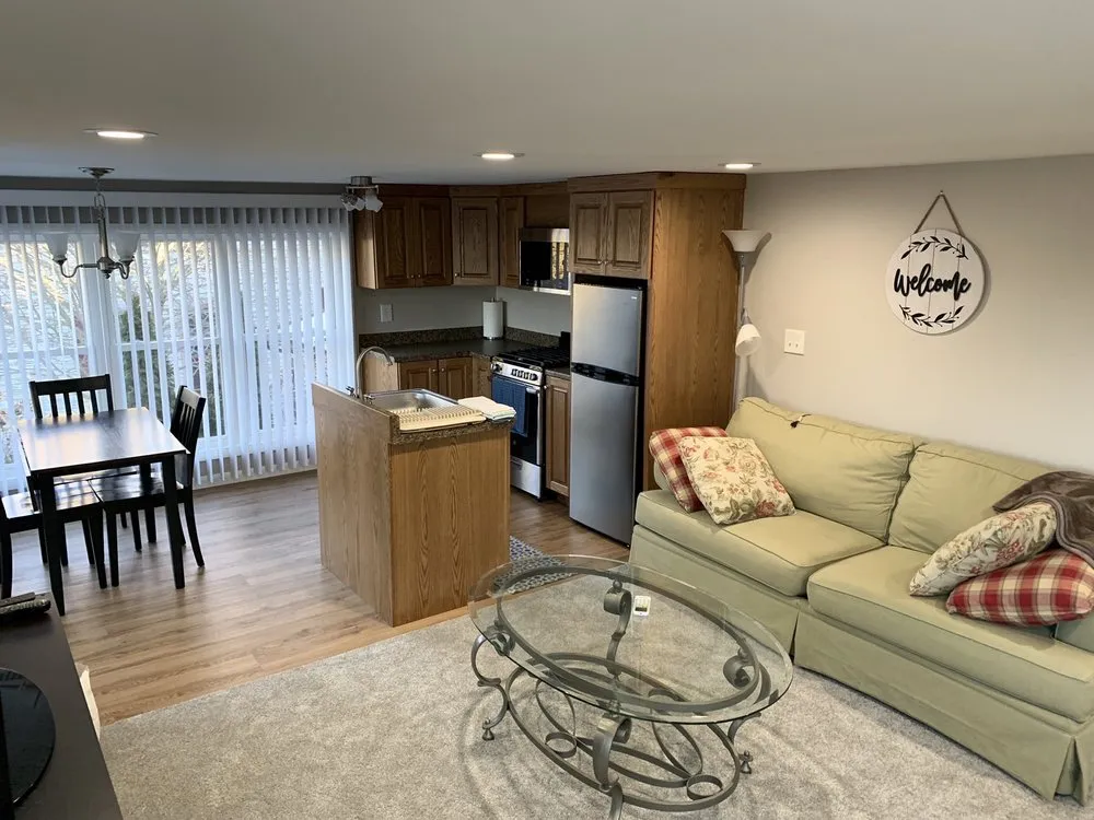 Slide of BiiLT Contracting Group