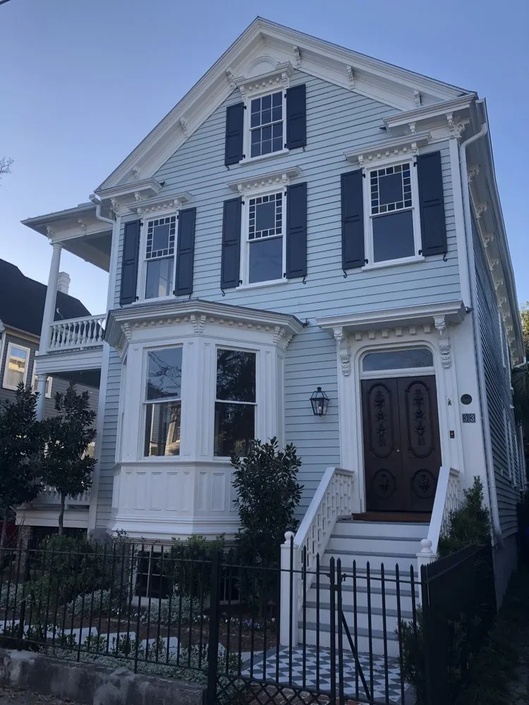 Slide of Black Dog Renovation & Repair