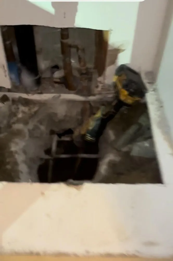 Slide of Bloodhound Plumbing Leak Detection