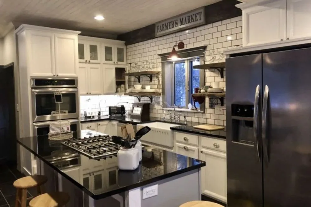 Slide of Blue Hill Handyman