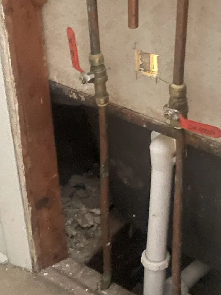 Slide of Blue Note’s Handyman Service