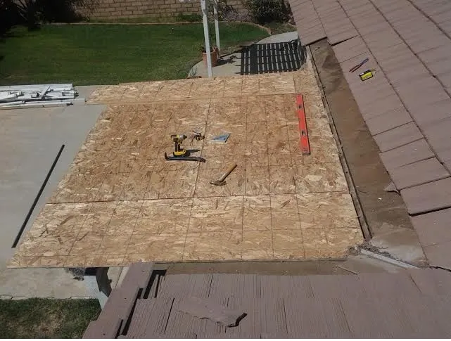 Slide of Blue Shirt Handyman