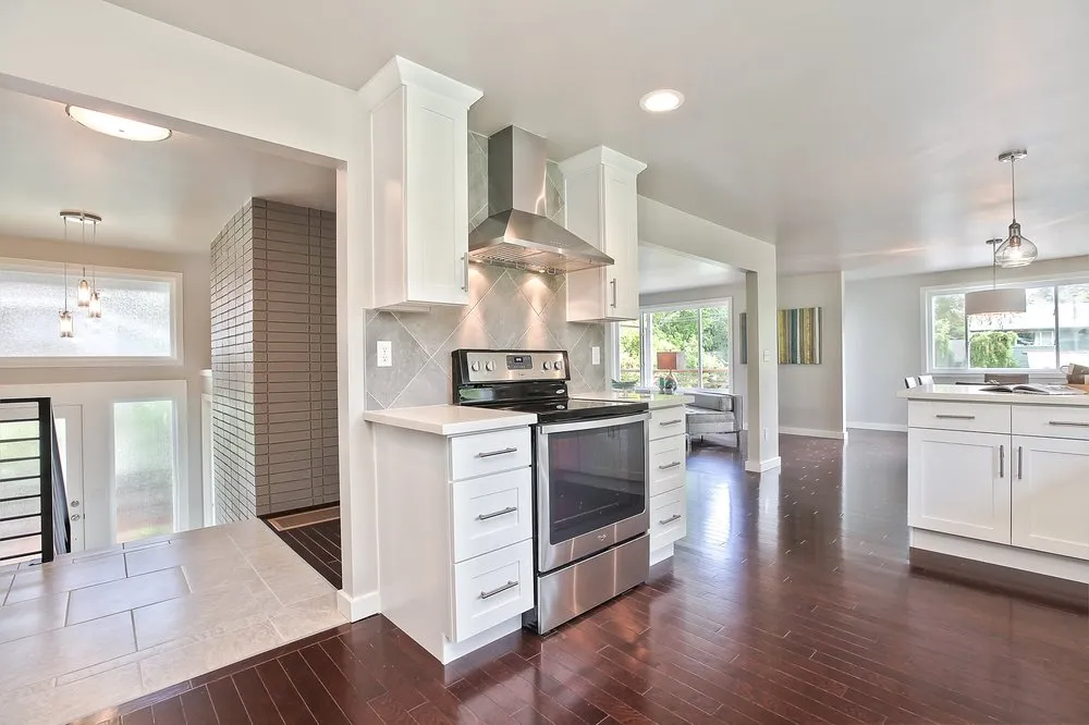 Slide of Blue Water Design Build