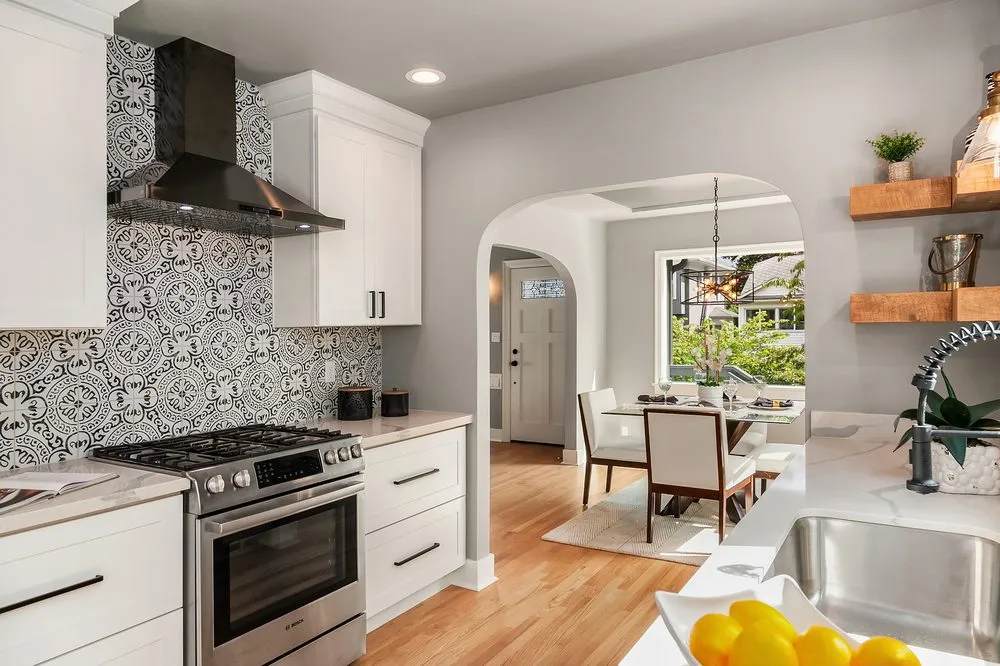 Slide of Blue Water Design Build