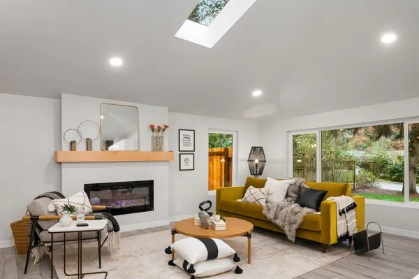 Blue Water Design Build Logo