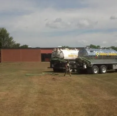 Slide of Bob Lynn & Son Septic Tank Cleaning