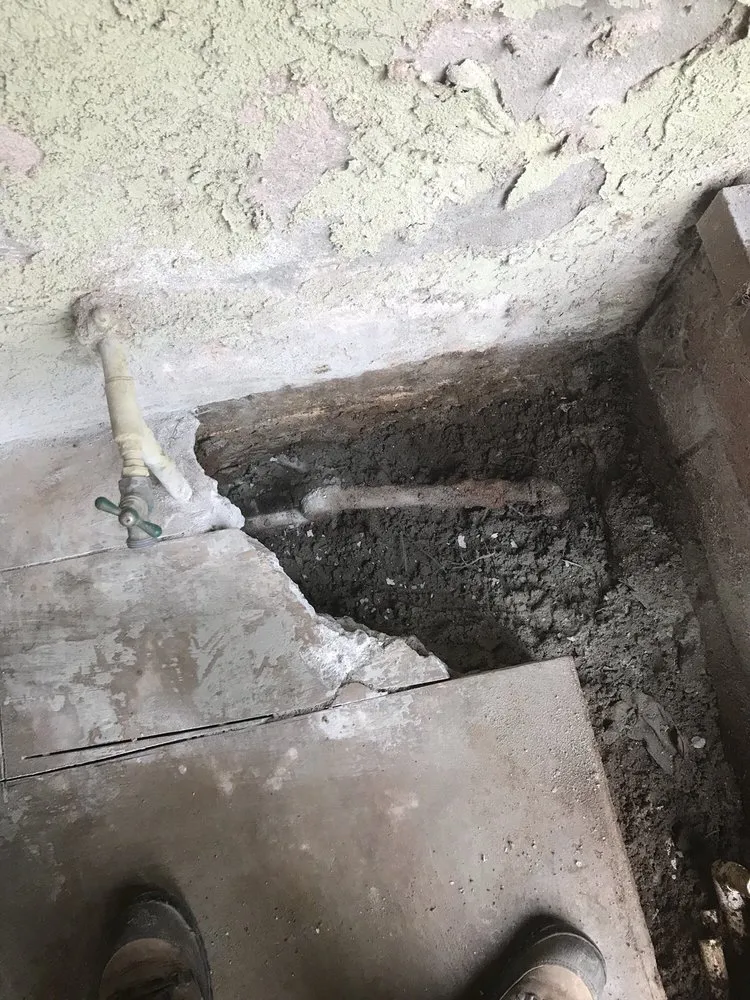 Slide of Bobby Blue Plumbing