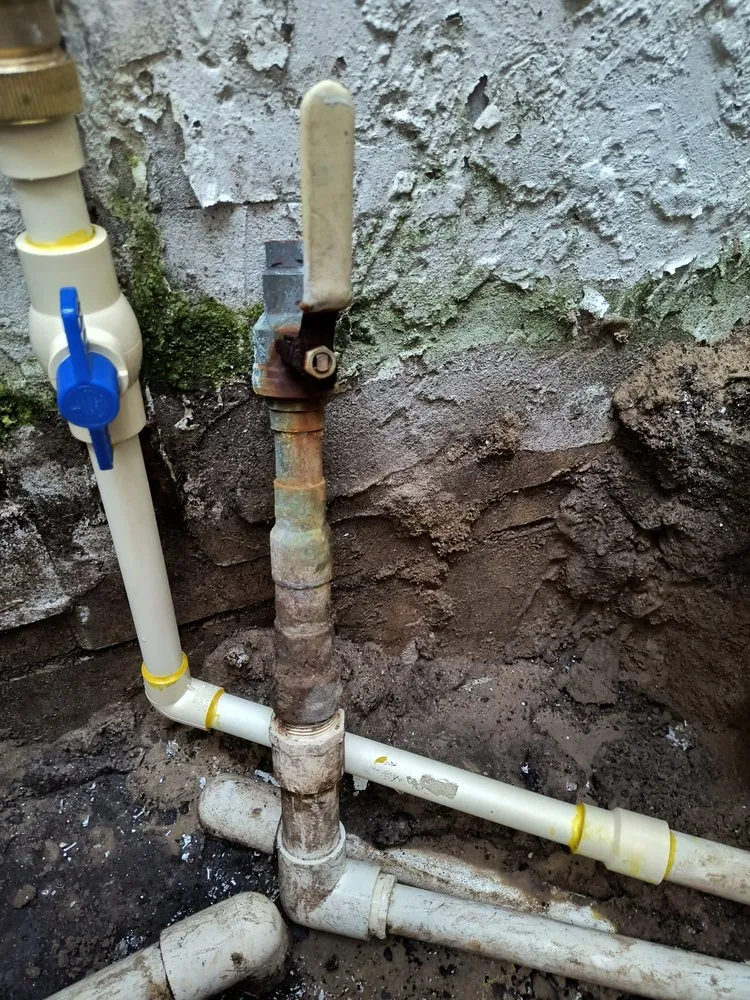 Slide of BobO's Plumbing