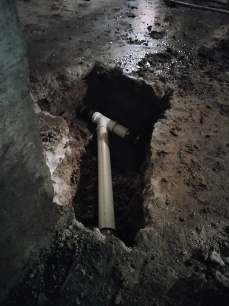 Slide of Bob's Root'r Service