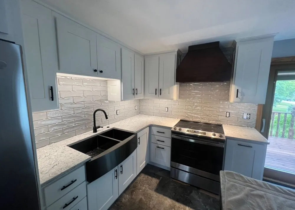 Slide of Bodosi Tile