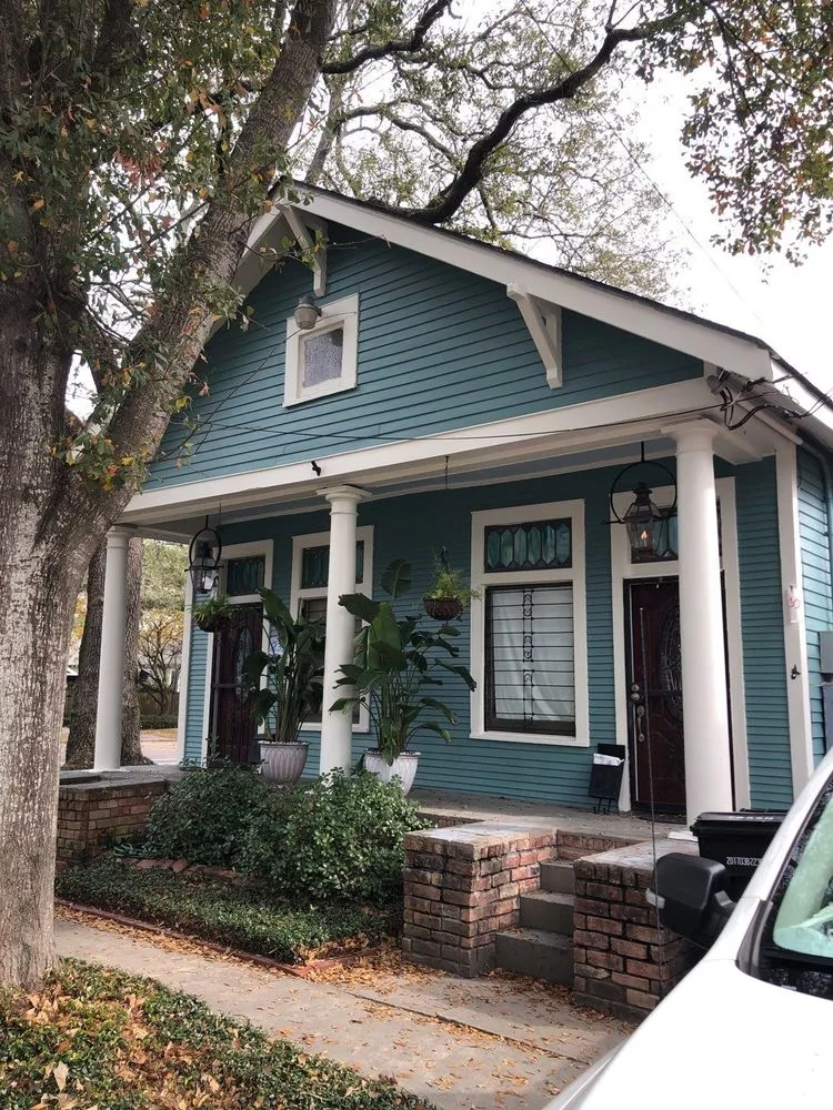 Slide of Bostick Builds