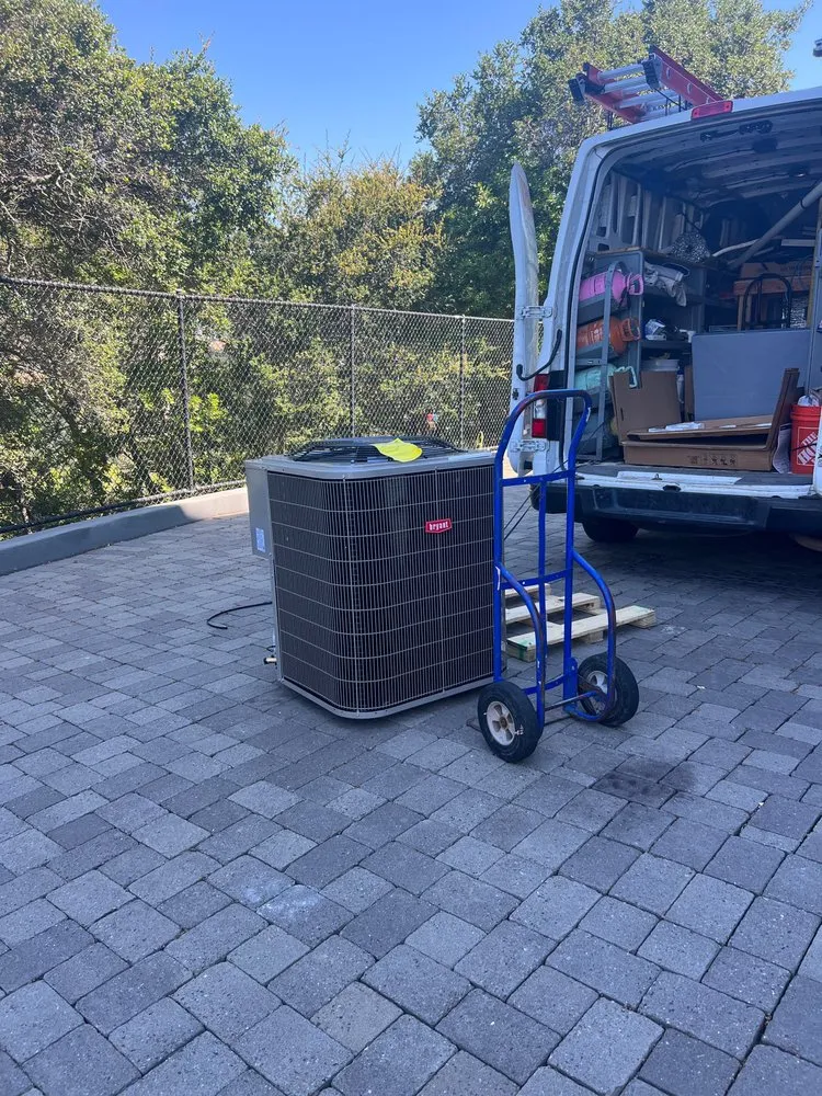 Slide of Bragg Home Services