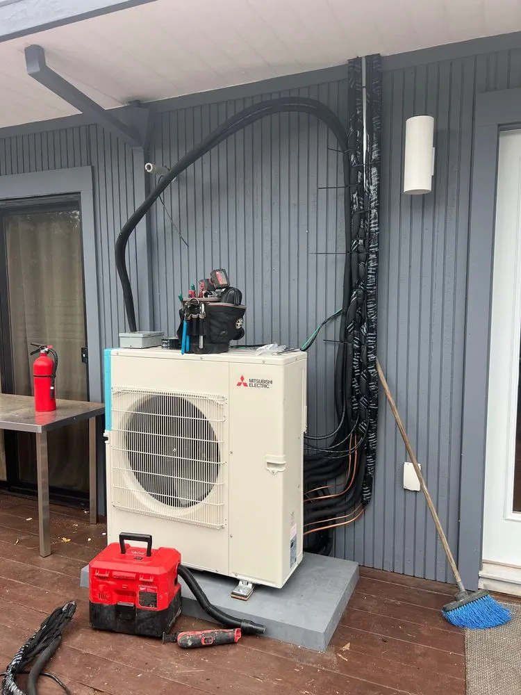 Slide of Bragg Home Services