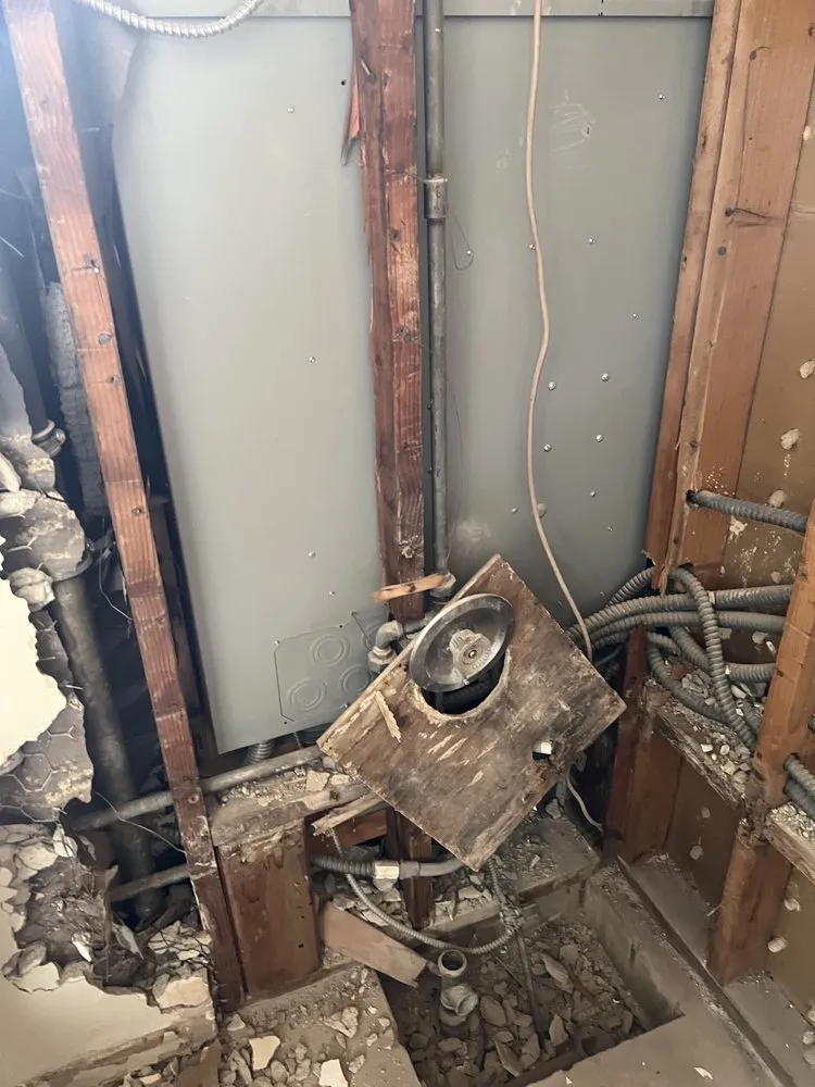 Slide of Brandon Diaz Plumbing