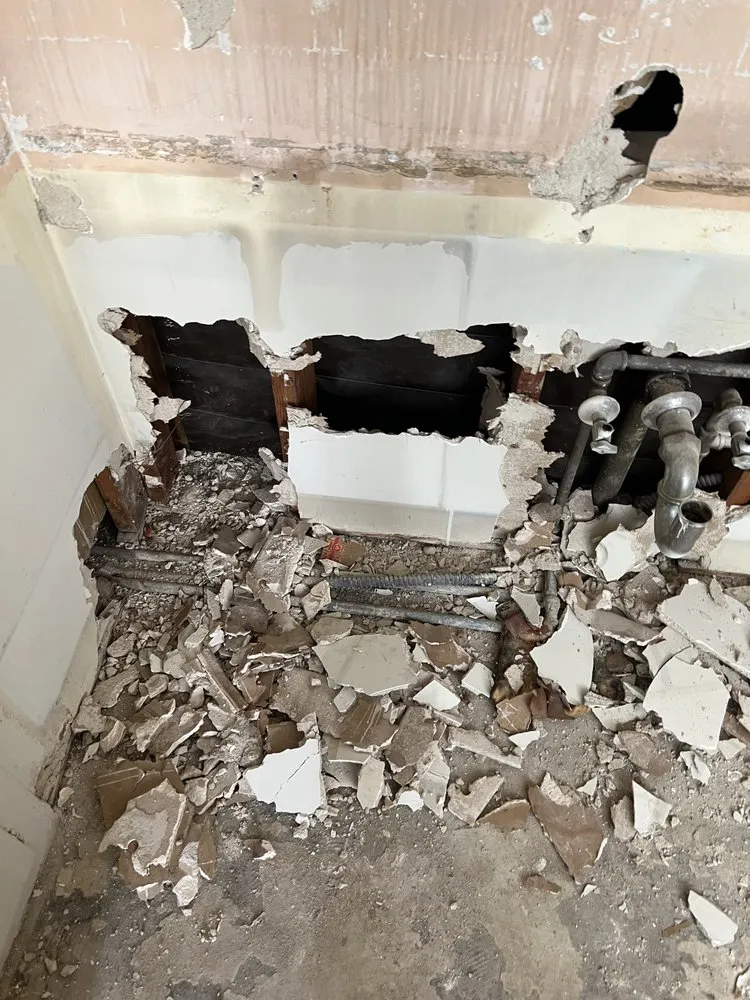 Slide of Brandon Diaz Plumbing