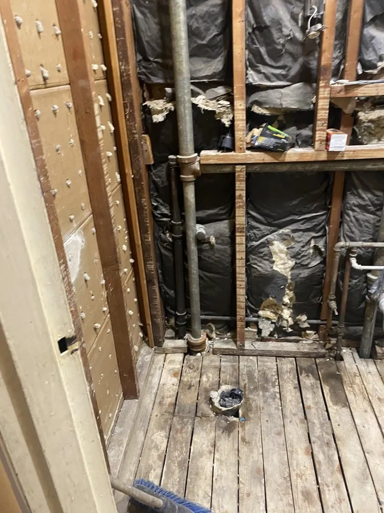 Slide of Breezy Installations