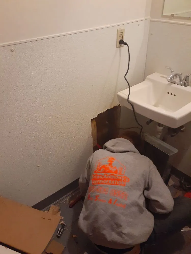 Emergency water heater service for homes in Philadelphia, PA by Brian Anthony's Refrigeration