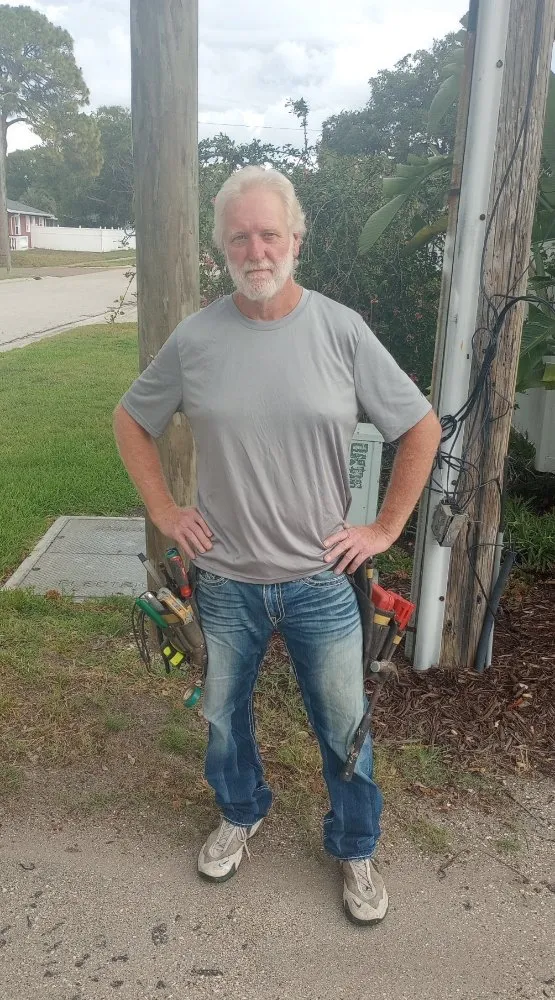 Reliable water heater service experts serving St. Petersburg, FL - Brian The Handyman