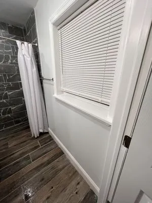 Brittmans Handiworks Logo