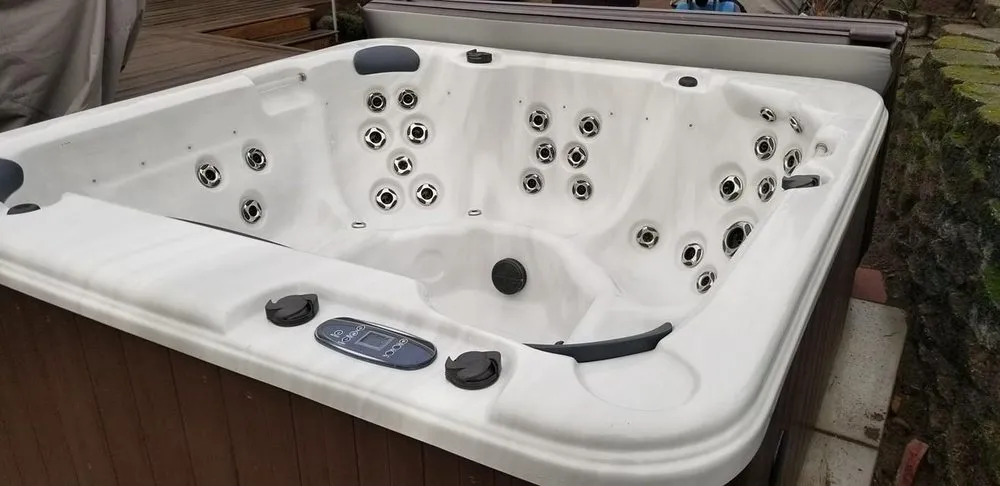 Slide of Brown's Plumbing & Pumps