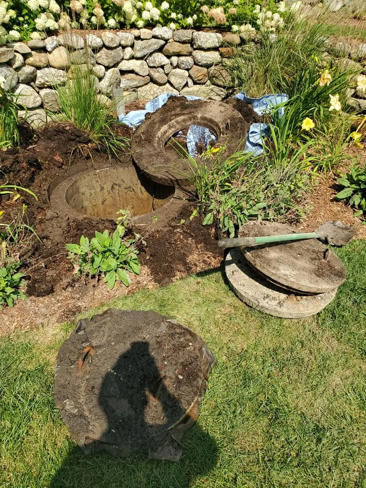 Slide of Brunt Bottomfeeders Septic Pumping