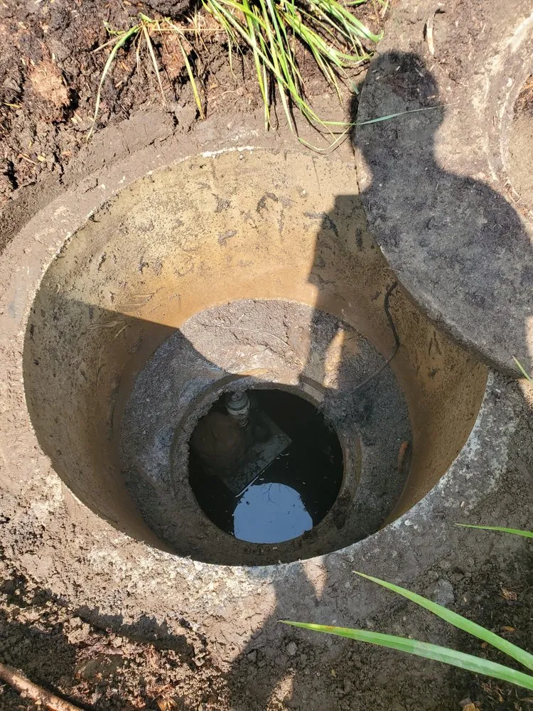 Slide of Brunt Bottomfeeders Septic Pumping