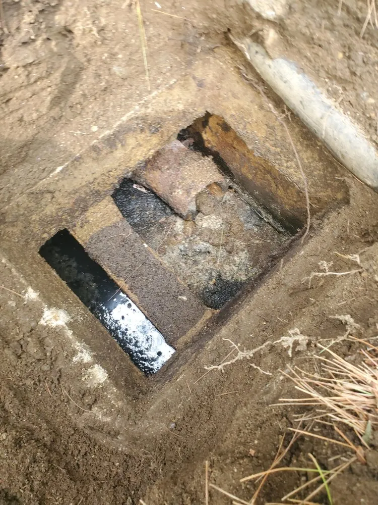 Slide of Brunt Bottomfeeders Septic Pumping