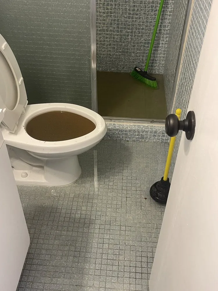 Slide of Bruz Service