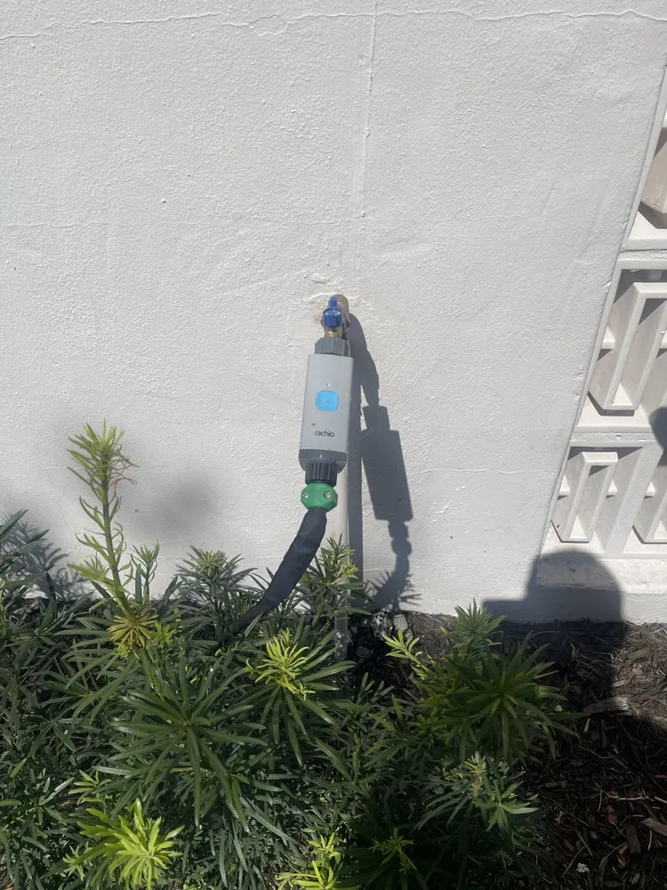 Slide of Bruz Service