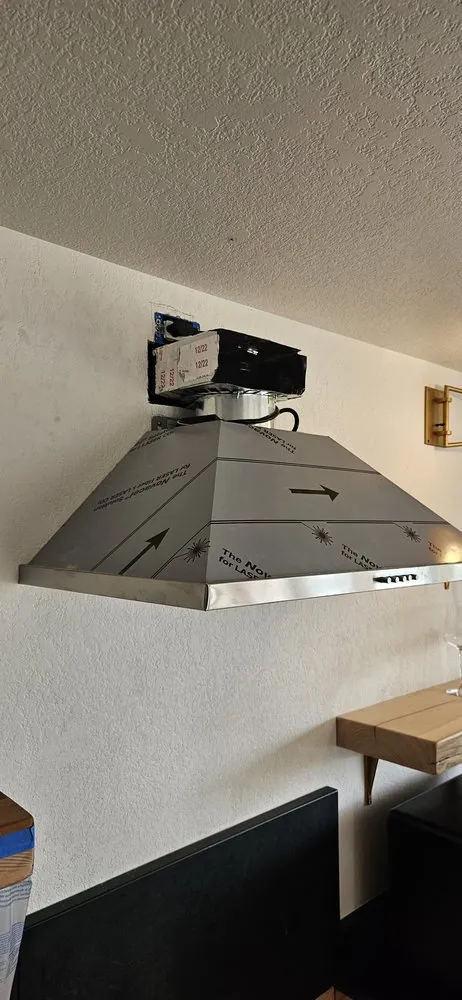 Slide of Builders and Moore