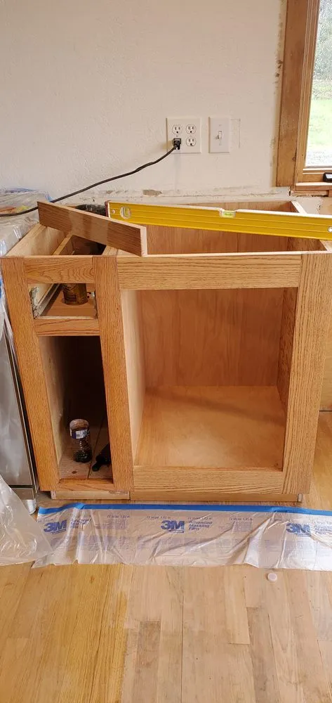 Slide of Builders and Moore