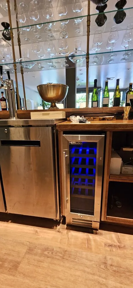 Slide of Builders and Moore