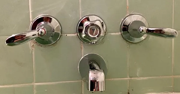 Bukowski Brothers Plumb Logo