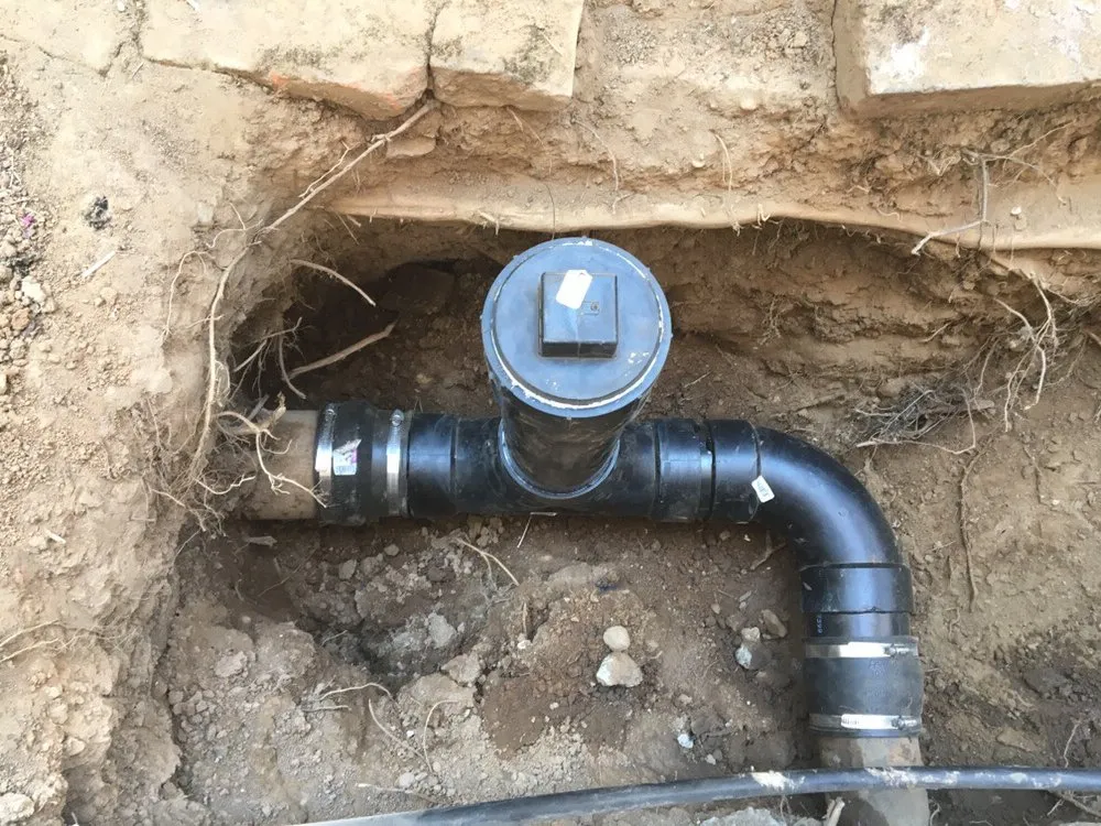 Slide of Bulldawg Plumbing