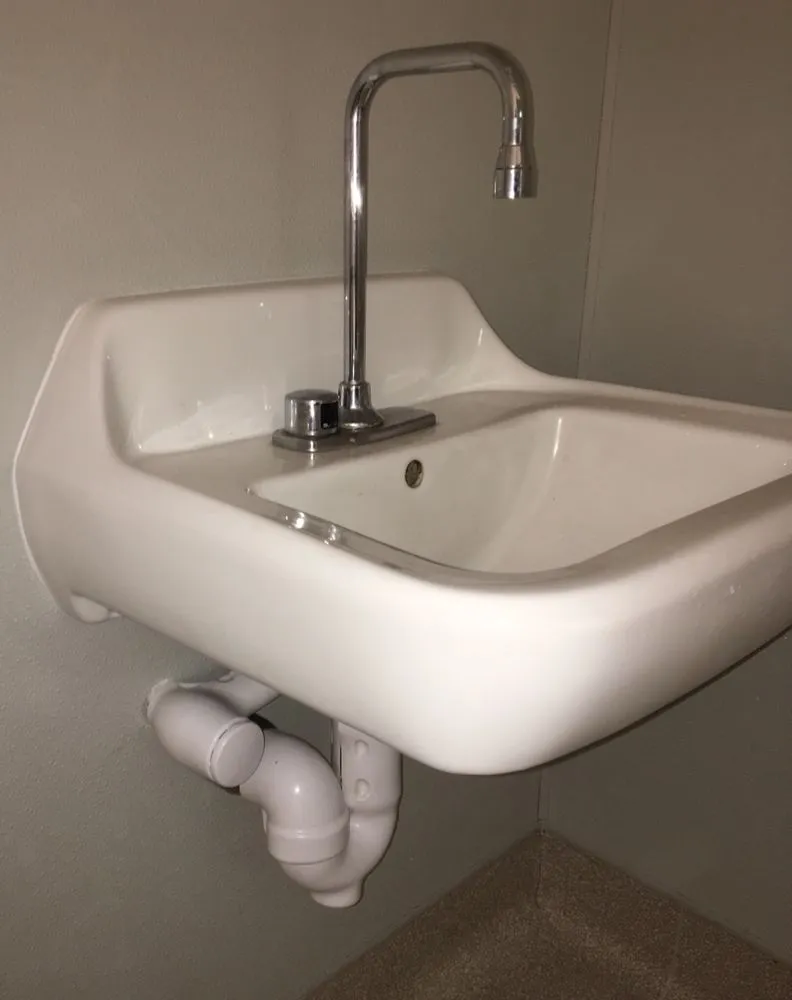 Slide of Bulldawg Plumbing