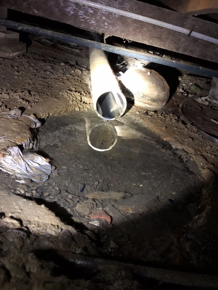 Slide of Bullseye Sewer and Leak