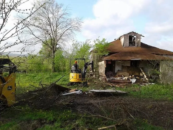 Slide of Burk's Dirt & Site Prep