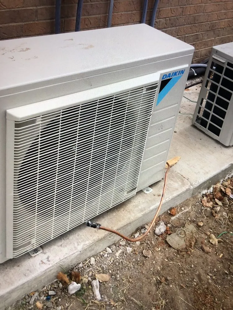 Slide of C & M Mechanical