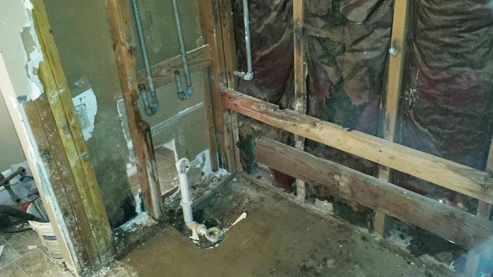 Slide of C & R Plumbing