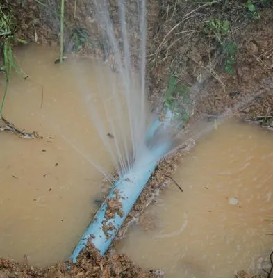 C & R Plumbing Services Logo