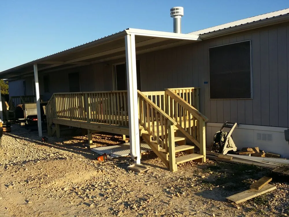 Slide of C and R Customs