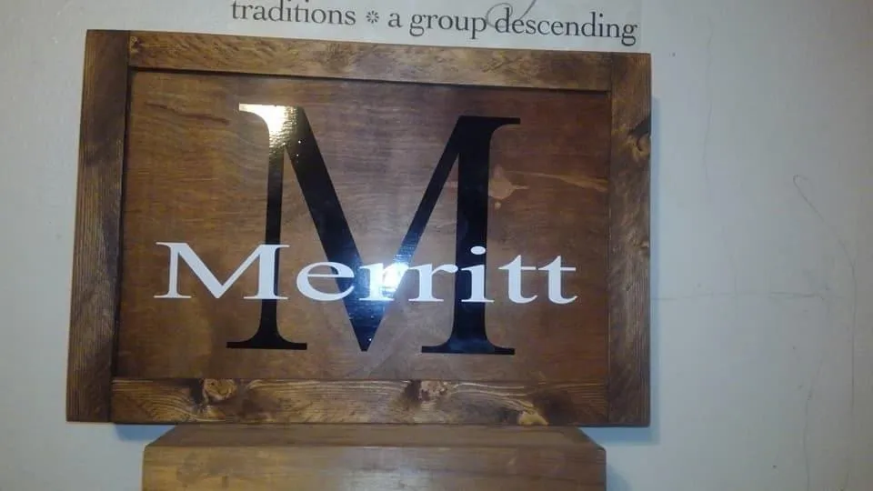 Slide of C and R Customs