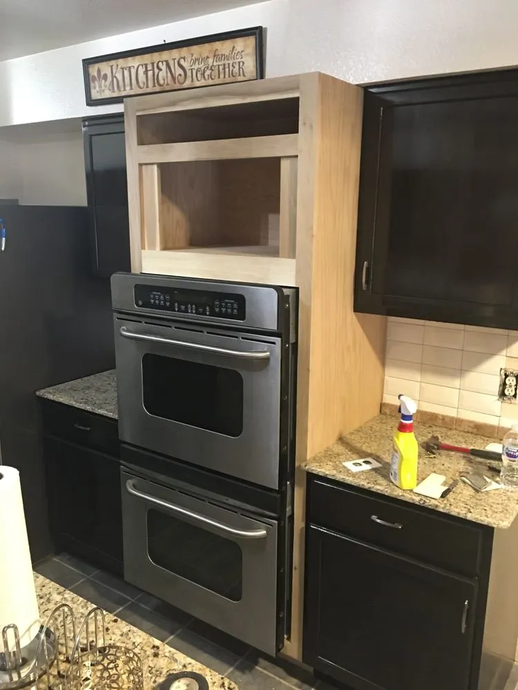 Slide of C and R Customs